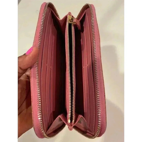 Miu Miu Women's Pink Zip-Around Wallet Crocodile Embossed Leather - Picture 3 of 12